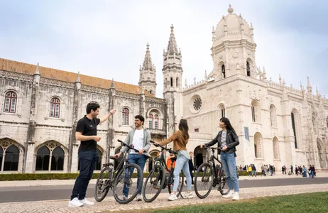 Lisboa Tour Lisboa 360 city tour: ebike, barco e voo de helicóptero