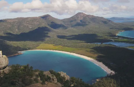 Hobart Tour Wineglass Bay Cruises - Sky Lounge com almoço