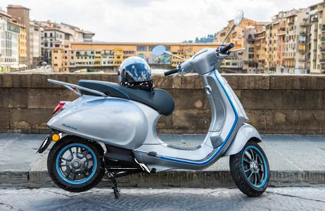 Florence Tour Em torno de Florence Hills em Vespa elétrica