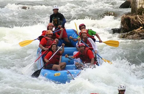 San José Tour Aventura de dia inteiro com tirolesa e rafting com almoço saindo de San Jose