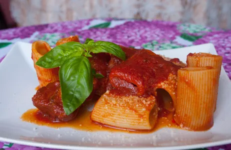 Sorrento Tour Compartilhe seu Pasta Love: aula de massa e tiramisu em pequenos grupos na casa de um morador local em Sorrento