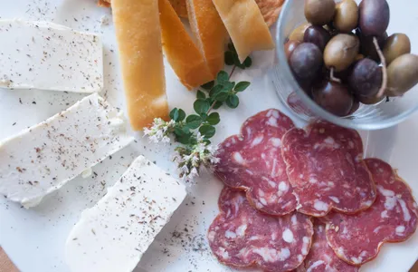 Pisa Tour Recorrido gastronómico callejero en grupos pequeños por Pisa con un experto culinario local