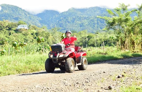 Quepos Tour Passeio de quadriciclo de meio dia saindo de Manuel Antonio