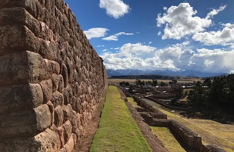 Cusco Tour Ciudad Inca de Chinchero, Salineras de Maras, Terrazas de Moray y Ollantaytambo con almuerzo