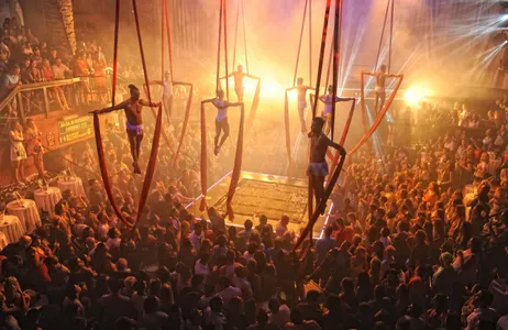 Cancún Ticket Desfrute uma noite em Coco Bongo
