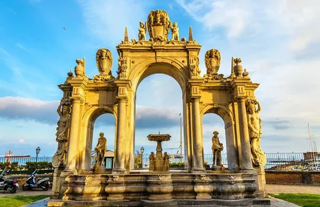 Condado de Collier Ticket Excursão no centro histórico de Nápoles com entrada subterrânea