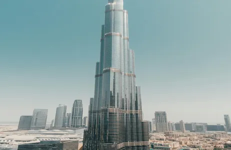 Dubai Tour Burj Khalifa - Rush Hour Tickets on Floors 148, 124, and 125