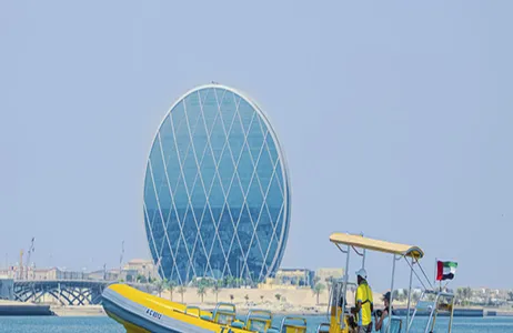 Abu Dhabi Tour Passeio Corniche em Barcos Amarelos (60 Minutos)