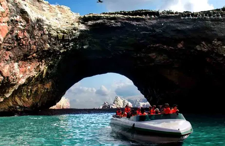 Lima Tour Escape to the Wonders of the Coast: 2 Days in Paracas and Huacachina