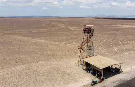 Nasca Tour Tour al Mirador de Nazca: Descubriendo los Geoglifos