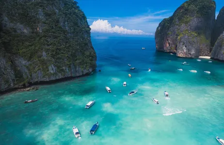 Phuket Tour Ilha Phi Phi por Love Andaman lancha rápida