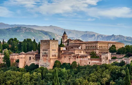 Granada Ticket Alhambra with Nasrid Palaces Guided Tour in English