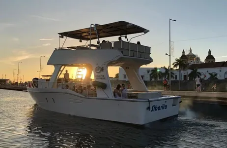 Cartagena Tour Dinner in Cartagena Bay