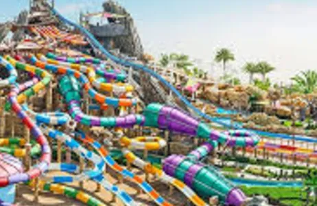 Abu Dhabi Tour Yas Water World De Dubai com transferências compartilhadas
