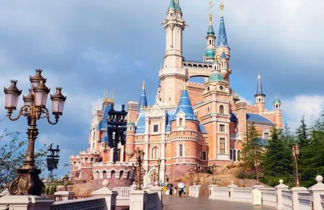 Tokio Tour Ingresso de 1 dia para a Disneylândia de Tóquio ou Disneysea, traslado privativo de ida e volta
