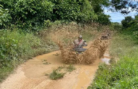 Ko Samui Tour Passeio de quadriciclo 2 Selva, Cachoeira e Almoço