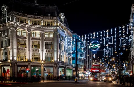 London Tour Recorrido musical de luces navideñas con comida y bebidas festivas
