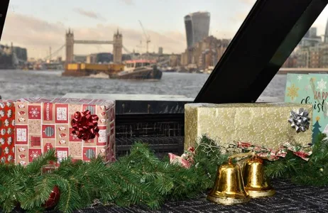 London Ticket Christmas Day Sightseeing Cruise on the River Thames
