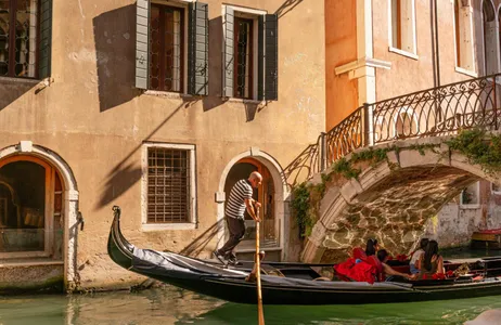 Venice Tour Passeio de gôndola compartilhado com introdução a caminhada guiada