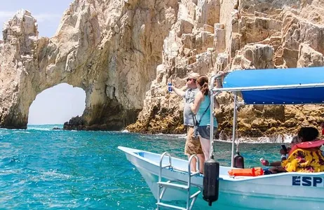 Cabo San Lucas Tour Barco com fundo de vidro em Cabo â Arco, vida marinha e vistas panorâmicas