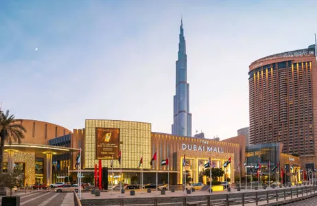 Dubai Tour Half-day Dubai city tour with shopping at the Dubai Mall, a visit to the 124th and 125th floors of the Burj Khalifa, and a musical fountain show.