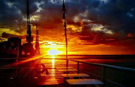 Porto Alegre Tour Barco Cisne Branco - Ingresso para o Happy Hour