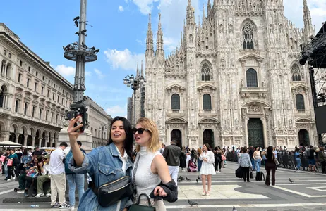 Milan Tour Visita guiada ao Duomo de Milão com acesso aos terraços
