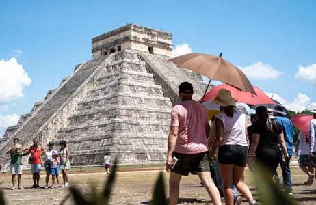 Cancún Tour Chichén Itzá, Valladolid e Cenote com degustação de tequila