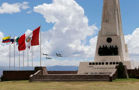 Huamanga Tour Expedición a las ruinas y santuario histórico de Wari