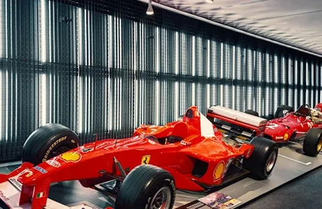 Módena Ticket Enzo Ferrari Museum + Ferrari Maranello Museum + F1 Simulator