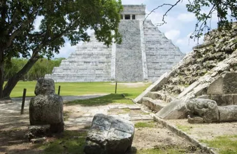 Cancún Tour Tour em Chichén Itzá com cenote Nool Há 