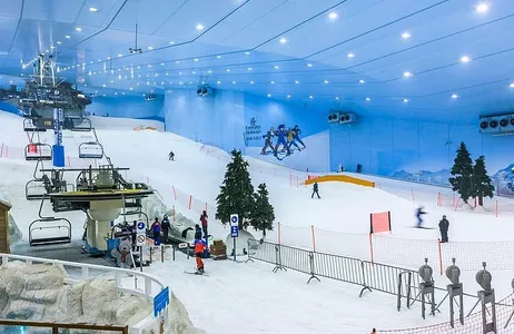 Dubai Tour Ski Ticket at Mall of the Emirates 