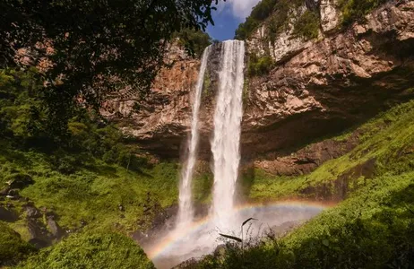 Gramado Tour Tour Pé da Cascata Explorer com Brunch em Gramado