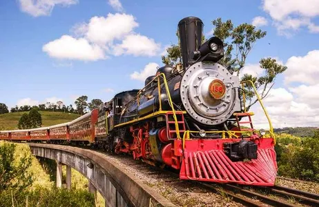 Gramado Tour Tour Trem e Vinho com Ingresso Epopeia Italiana e Ingresso para o Trem Maria Fumaça