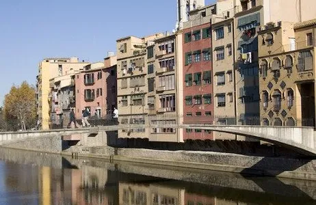 Figueres Ticket Teatro-Museu Dalí e Girona: ingresso + visita guiada saindo de Barcelona