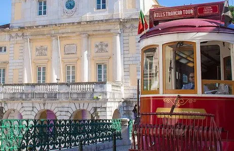 Lisbon Ticket Yellow Bus Lisbon: ônibus hop-on hop-off de 48 horas e bonde histórico para as colinas