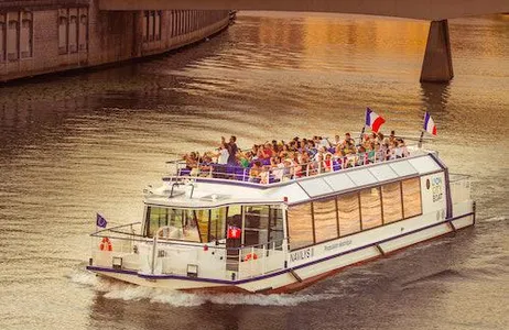 Lyon Ticket Cruzeiro turístico guiado no Saône por Les Bateaux Lyonnais