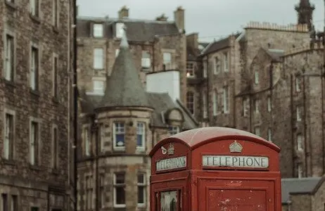 Edinburgh Ticket Edimburgo: Aplicativo de guia de áudio da cidade para seu smartphone