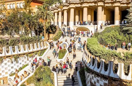 Barcelona Ticket Parque Güell e Sagrada Família: tour guiado matinal