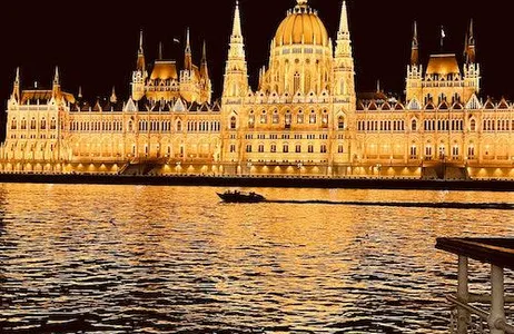 Budapest Ticket Budapeste: jantar tradicional húngaro com música ao vivo