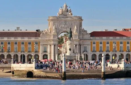 Lisbon Ticket Best of Lisbon Walking Tour: Baixa, Chiado and Alfama