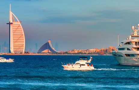 Dubai Ticket Palm Jumeirah, Burj Al Arab e Dubai Marina: passeio de barco premium de 99 minutos