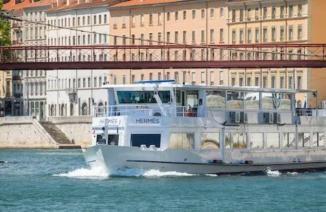 Lyon Ticket Cruzeiro com jantar no Saône por Les Bateaux Lyonnais Hermès II