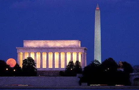 Washington, D.C. Ticket Washington DC: monumentos no passeio noturno de bicicleta