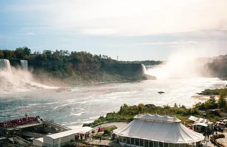 Toronto Ticket Excursão diurna para grupos pequenos às Cataratas do Niágara saindo de Toronto