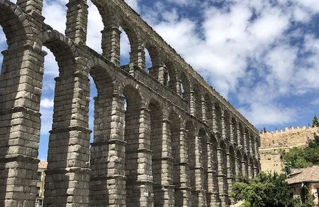 Segovia Ticket Segóvia: tour guiado pela cidade e Alcázar