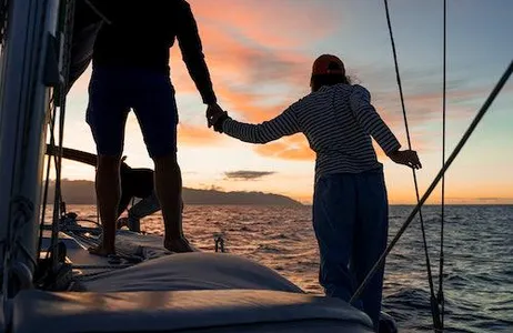 Costa Adeje Ticket Los Gigantes: passeio de barco privado de 6 horas com natação, bebida + tapas