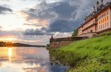 Dresden Ticket Excursão Original Elbe Riverbank - Excursão ao Castelo e Parque Pillnitz