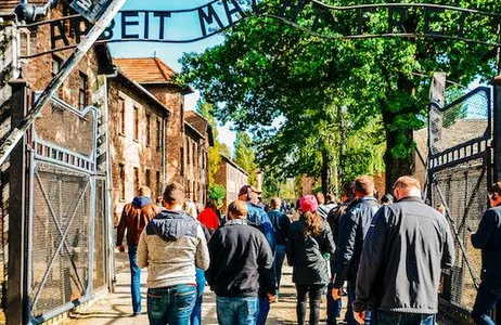 Krakow Ticket Auschwitz Birkenau Tour Guiado com Entrada VIP Prioritária