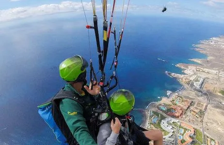 Santa Cruz de Tenerife Ticket Tenerife: voo acrobático de parapente